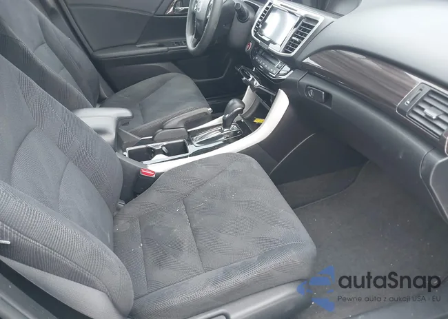 1HGCR2F07GA082353: 44449618