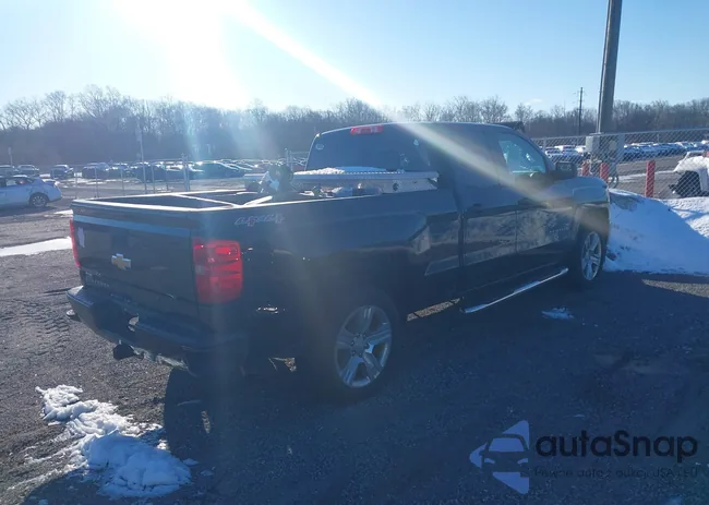 1GCVKPEC8HZ310044: 44449628