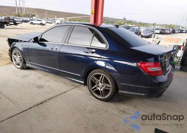 WDDGF4HB0DR259573: 44449644