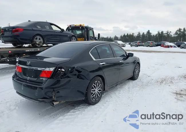 1HGCR2F54FA143569: 44449664