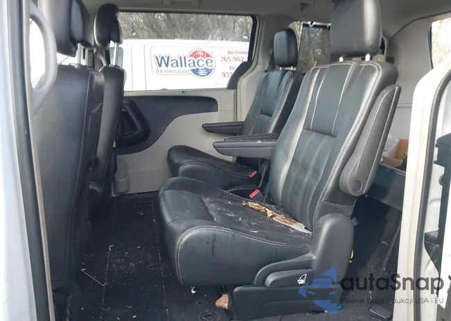 2C4RC1BG0GR305240: 44450802