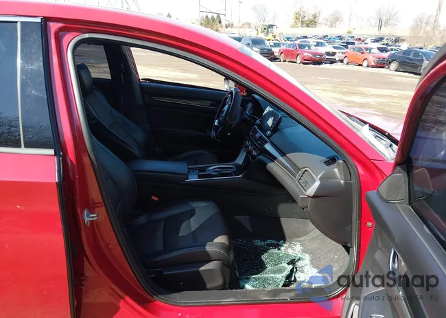 1HGCV2F33JA048357: 44450876