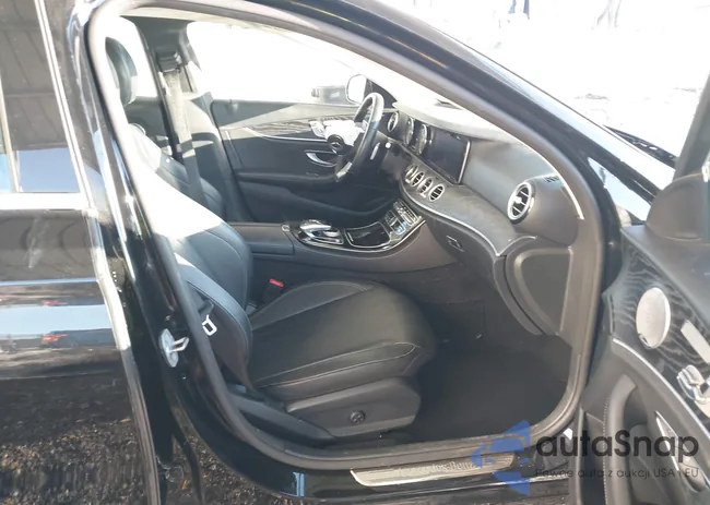 WDDZF4KB9HA135677: 44450898