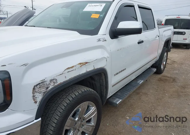 3GTU2NEC0JG493638: 44450978