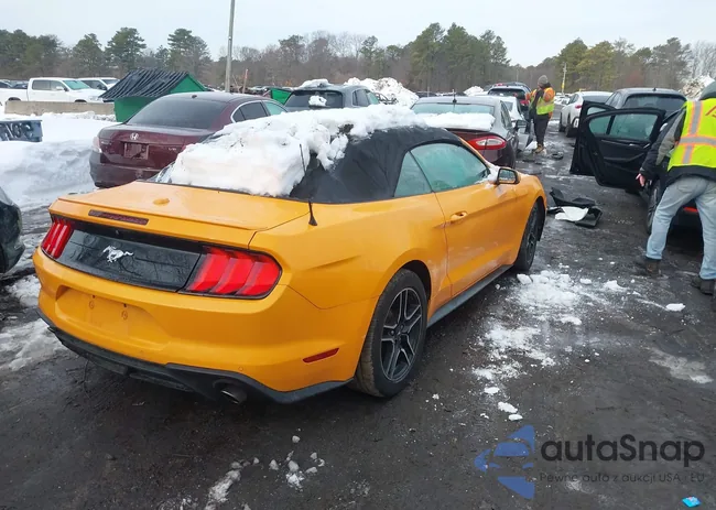 1FATP8UH2J5156381: 44451041