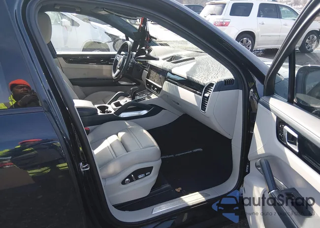 WP1AH2AYXMDA38121: 44451042