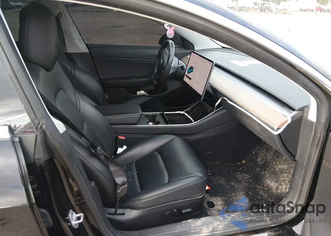 5YJ3E1EA4KF305611: 44451081