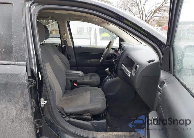 1C4NJCBB9ED790272: 44451229