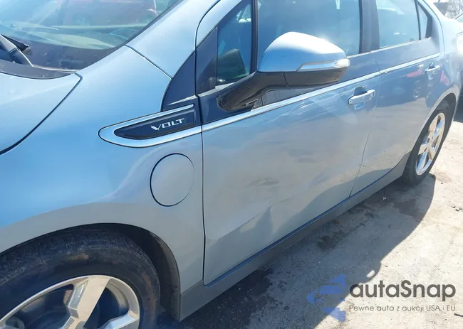 1G1RD6E45DU117266: 44450346