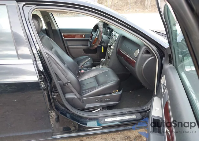 3LNHM26T77R627563: 44450355