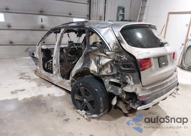 W1N0G8EB3LF769784: 44450483