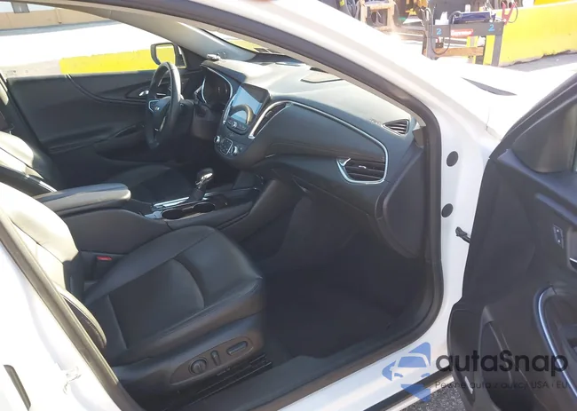 1G1ZE5ST4RF222069: 44450547