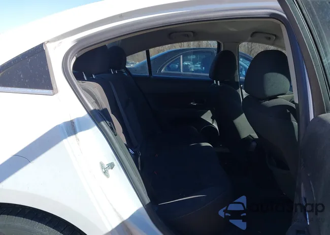 1G1PF5SC8C7182956: 44450665