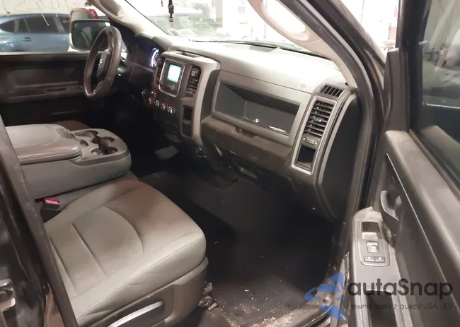 1C6RR7FT6JS204905: 44451816