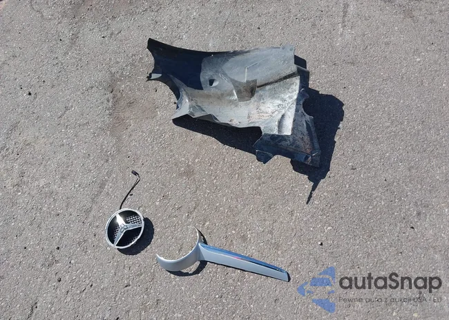 WDDSJ4EB0JN590833: 44452085