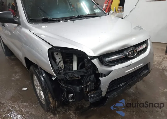 KNDJE723697622533: 44452141