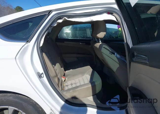 3FA6P0HD7HR278876: 44452309