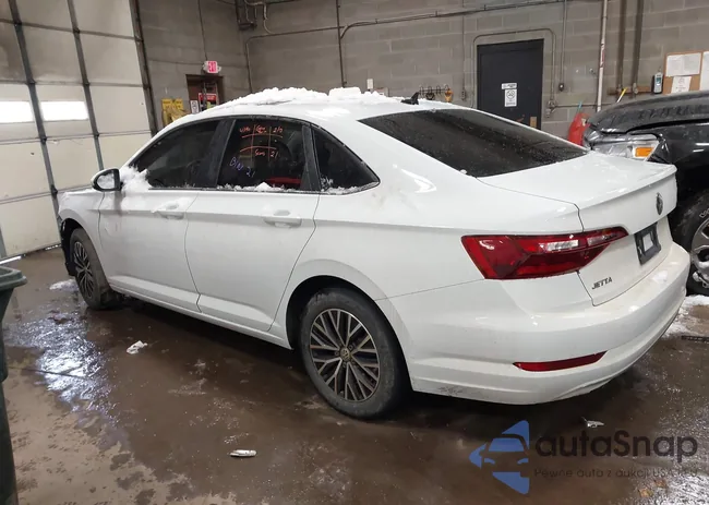 3VWC57BU5MM101090: 44452326