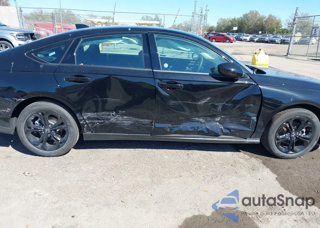 1HGCY1F43SA088112: 44451462