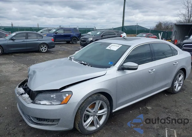 1VWBV7A37FC068411: 44451520