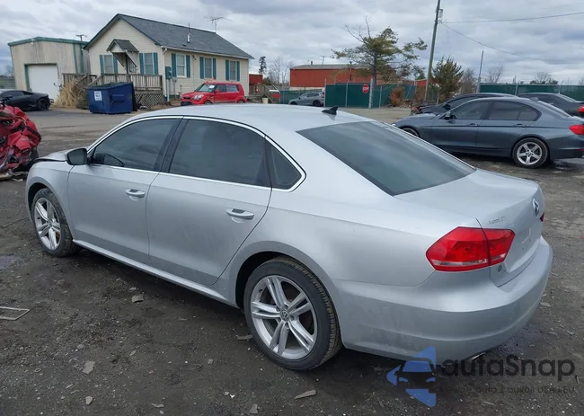 1VWBV7A37FC068411: 44451520