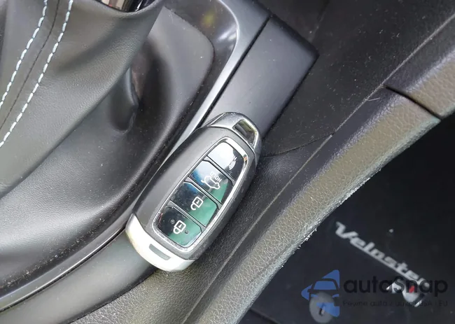 KMHT36AH2NU015249: 44451659