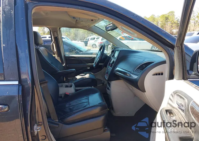 2C4RC1BG4ER271803: 44451699