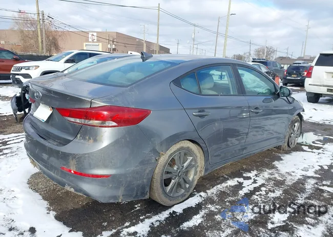 5NPD84LF0JH335197: 44452741