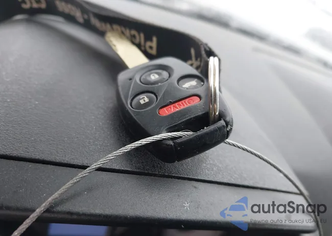 5FNYF4H90CB033243: 44452813