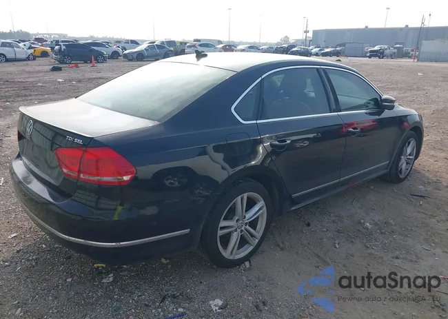 1VWCN7A35EC014155: 44452832