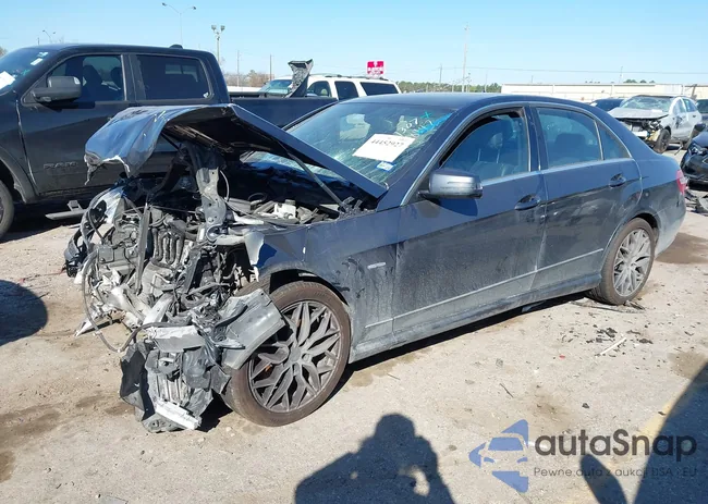 WDDHF5KB9CA600663: 44452927