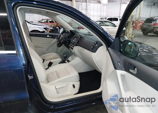 WVGBV3AX4DW559198: 44453043