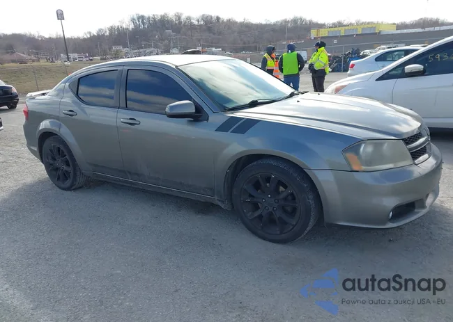 1C3CDZBG0DN684268: 44453095