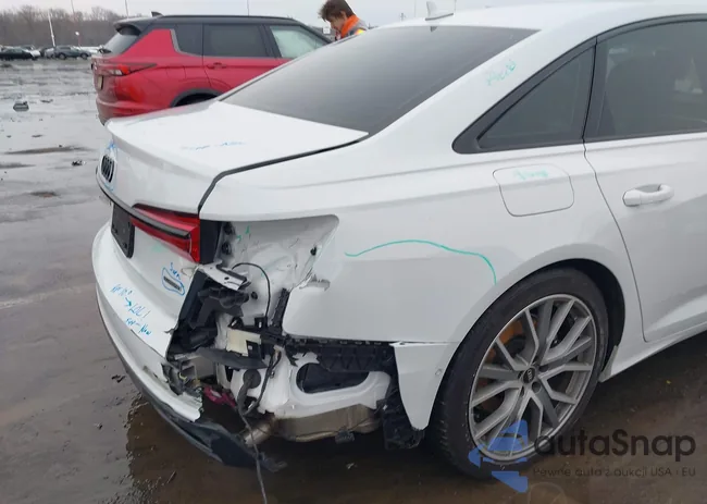 WAUL2BF2XPN014364: 44452373