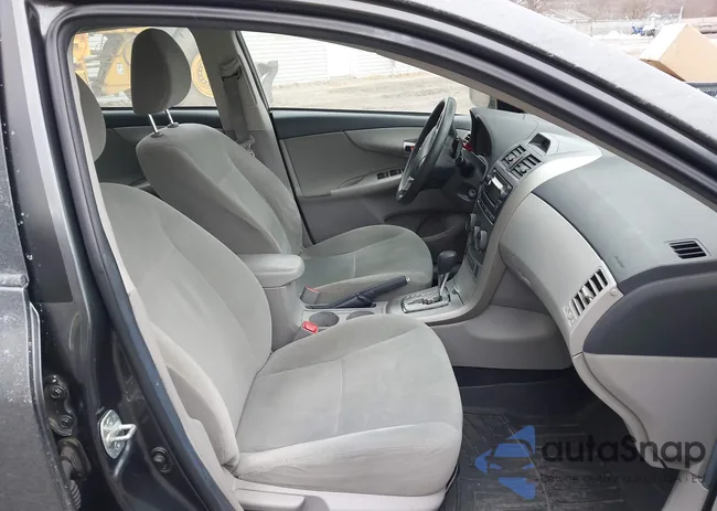 2T1BU4EE9CC784682: 44452542