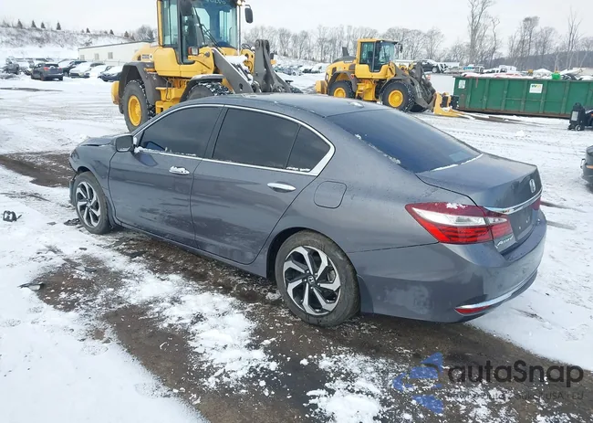 1HGCR2F88HA196093: 44453738