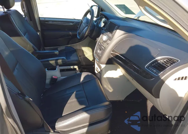 2C4RC1BG0FR629514: 44453841