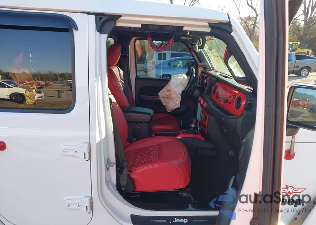 1C4HJXDN3MW766208: 44453951