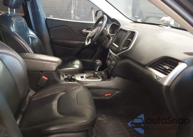 1C4PJMBSXGW322797: 44454041