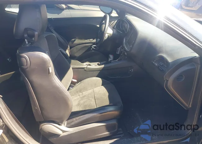 2C3CDZFJ7GH299857: 44454048