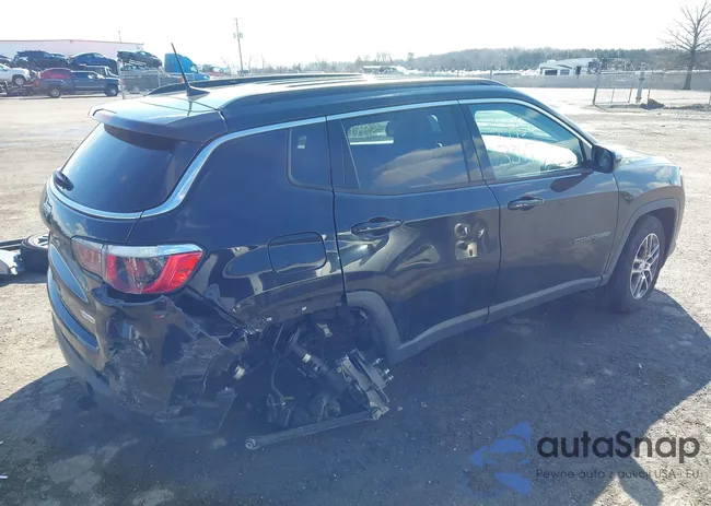 3C4NJDBB8KT792610: 44453347