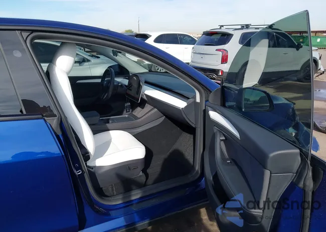 7SAYGAEE1SF239881: 44453369