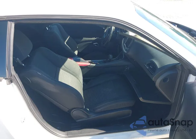 2C3CDZAG6GH336988: 44453452