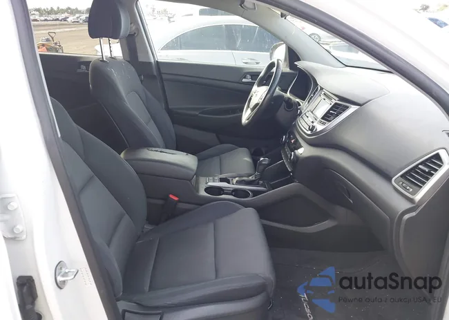 KM8J33A28HU543500: 44453501