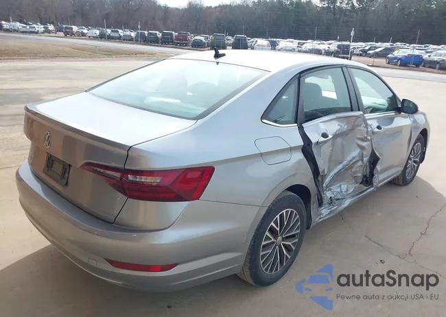 3VWC57BU0MM031885: 44453536