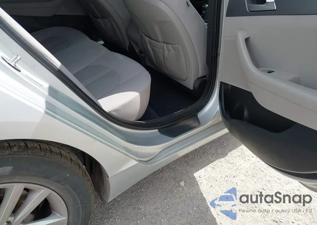 5NPE24AF1HH445954: 44453575