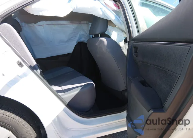 2T1BURHE7JC042075: 44453618