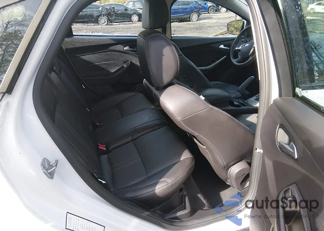 1FADP3F25EL296474: 44453662