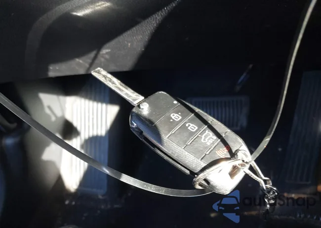 KNDJP3A50H7465974: 44453669