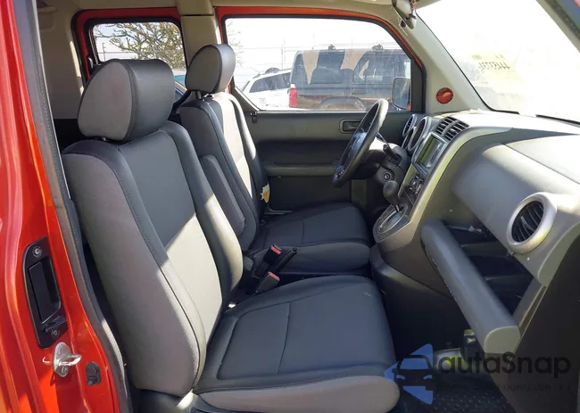 5J6YH28523L007679: 44453731